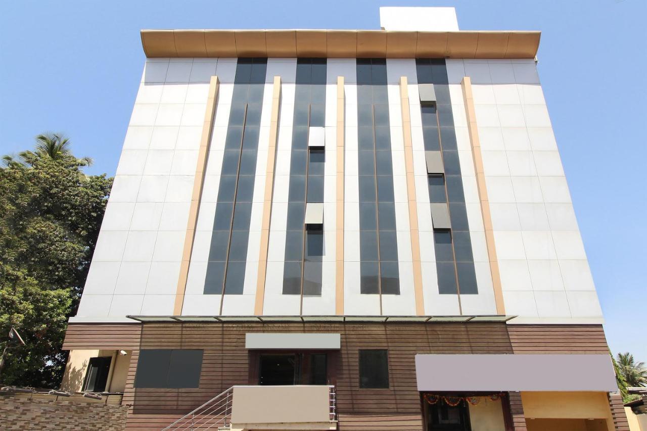 Oyo 30537 Hotel Megharaj Bijāpur Exterior foto
